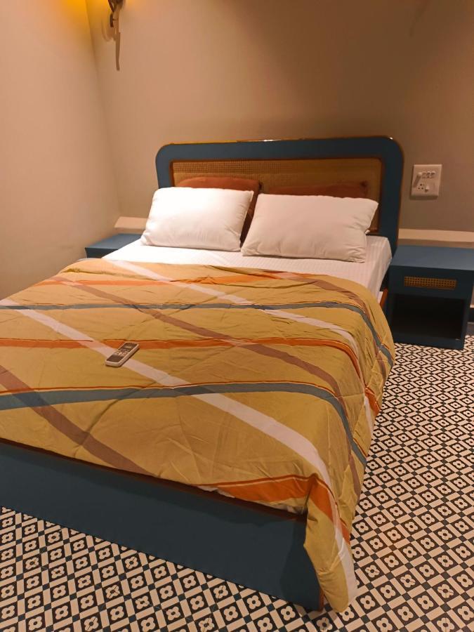 South Delhi Restaurant And Hotel